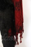 画像4: KMRii / MAGNOLIA FUR LEATHER STOLE ストール  レッドｘブラック O-25-02-28-121-KM-za-YM-ZT342 (4)