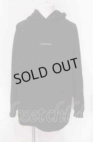 画像: NIL DUE / NIL UN TOKYO / EMBROIDERY LOGO HOODIE F ブラック O-25-05-18-022-NI-to-YM-ZT375