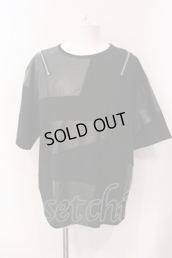 画像1: CIVARIZE / PUレザー切り替えパッチワークショルダーZIP Tシャツ F ブラック O-25-05-25-014-CI-ts-YM-OS (1)