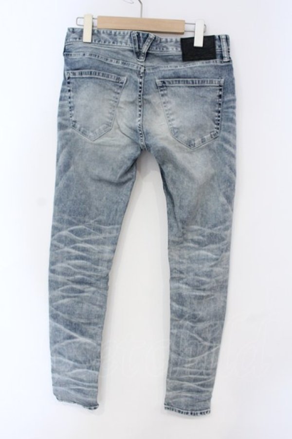 画像2: VANQUISH / ソリッドウォッシュクロップドストレッチスキニーデニムパンツ 28 ライトインディゴ O-25-06-03-021-VA-pa-YM-ZT332 (2)