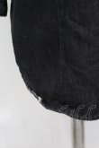 画像2: NO ID. BLACK / フーデッドデニムロングシャツ 1 ブラック O-25-09-16-039-NO-sh-YM-OS (2)